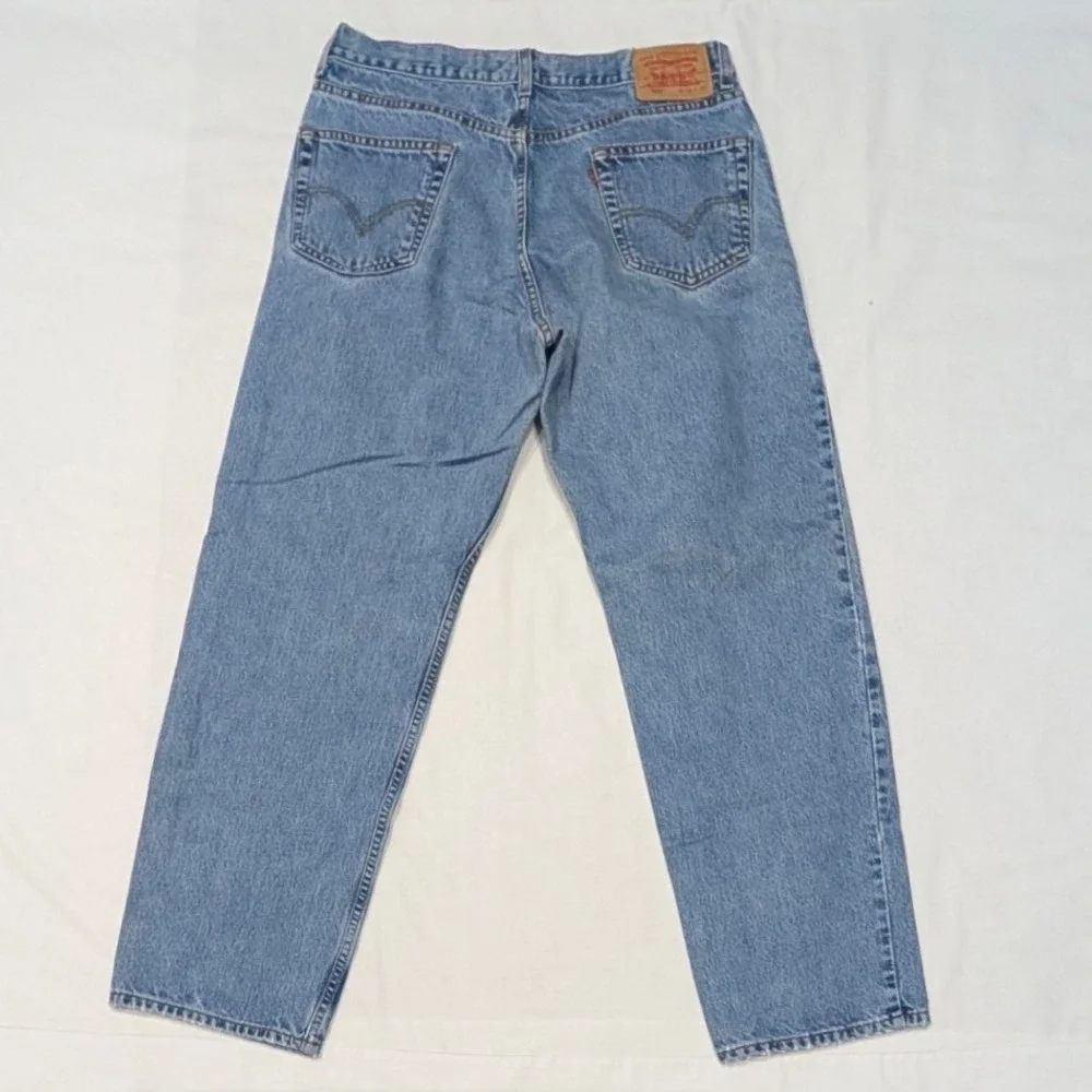 Levis levi 550